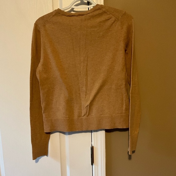 GAP Crewneck Women’s Tan Cardigan Size Medium. - Picture 8 of 12